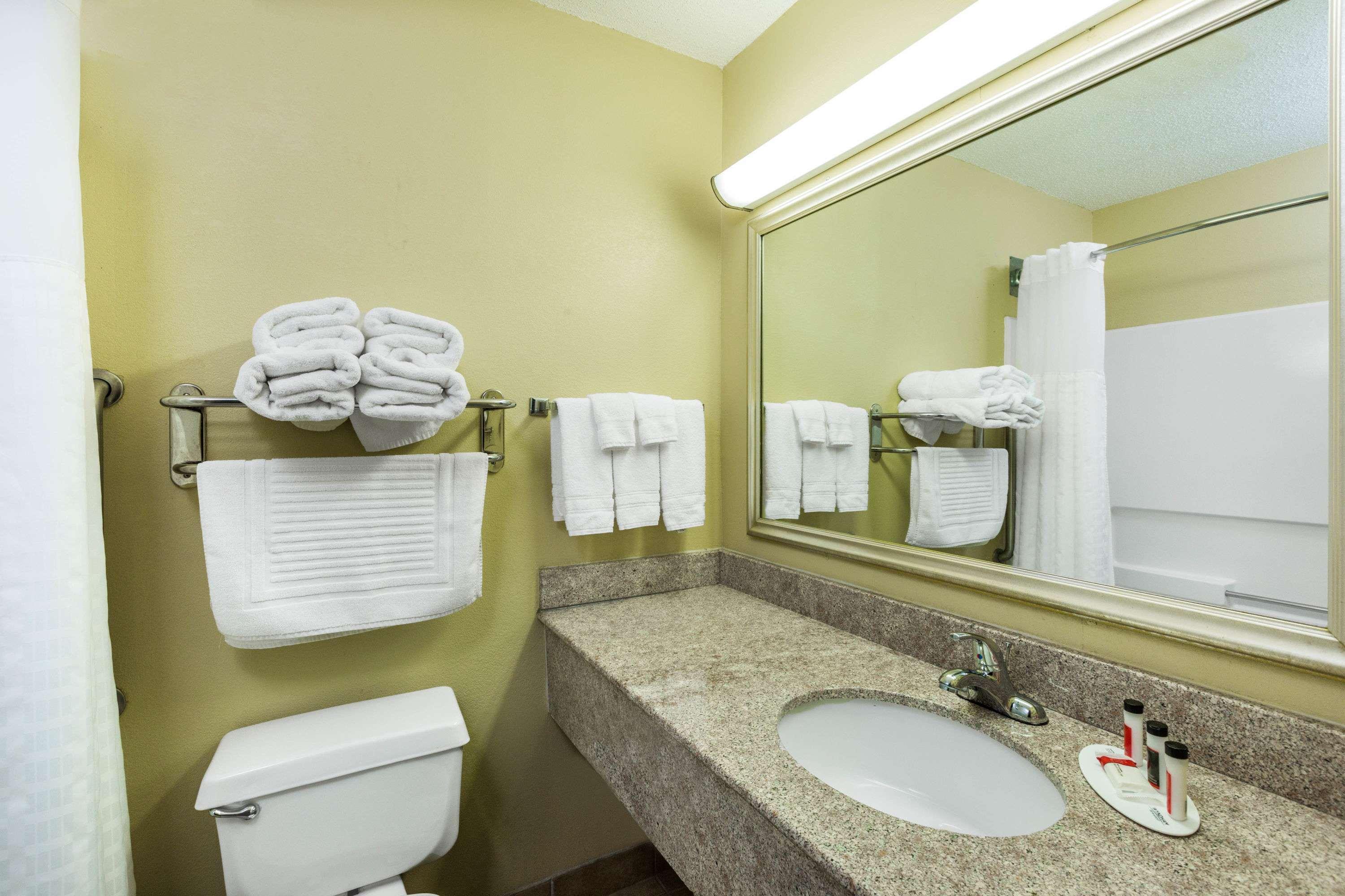Baymont By Wyndham Fort Dodge Ngoại thất bức ảnh