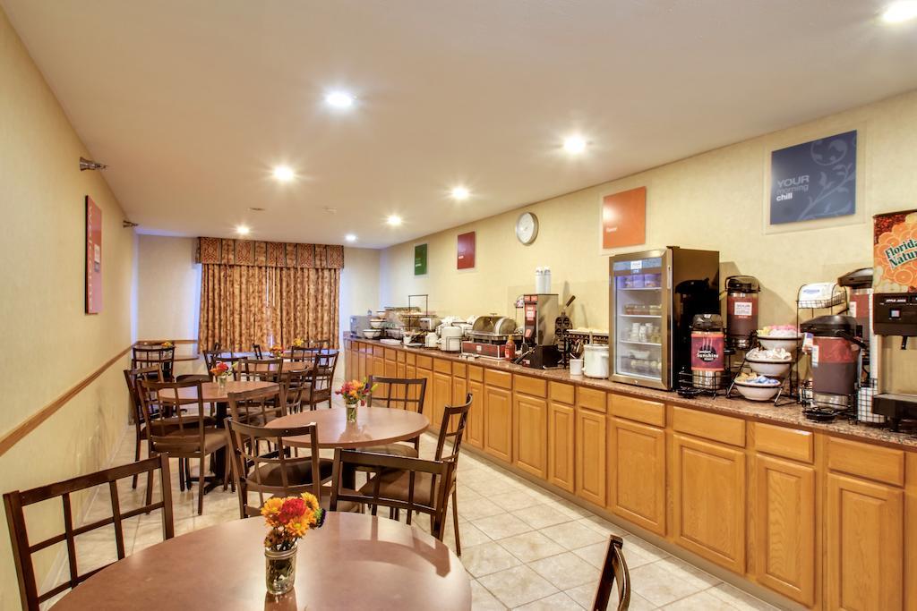 Baymont By Wyndham Fort Dodge Ngoại thất bức ảnh