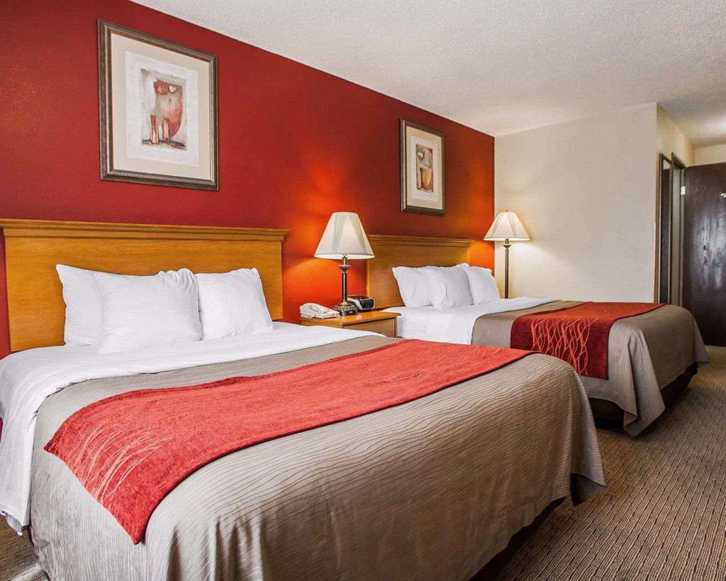 Baymont By Wyndham Fort Dodge Phòng bức ảnh